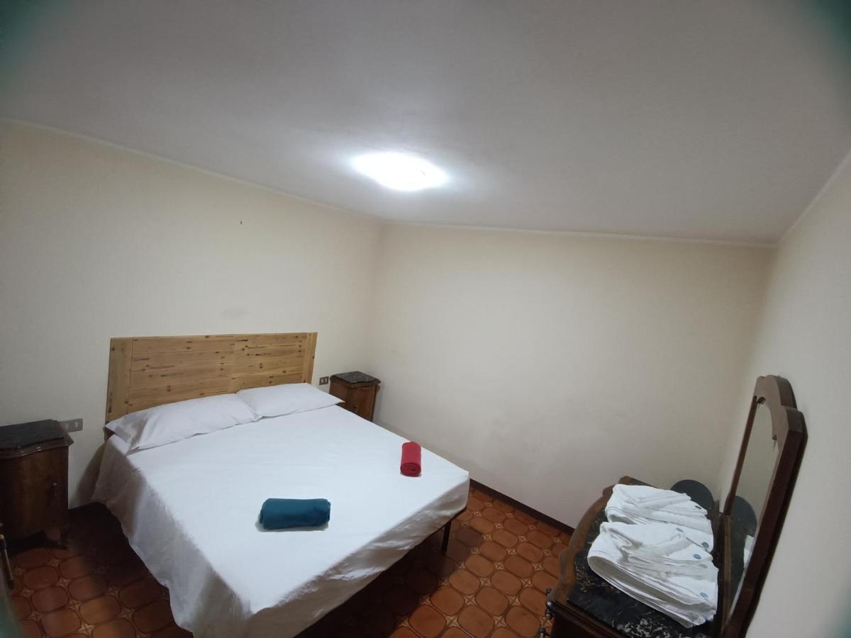Ferienwohnung I Tre Moschettoni Valbrona Exterior foto